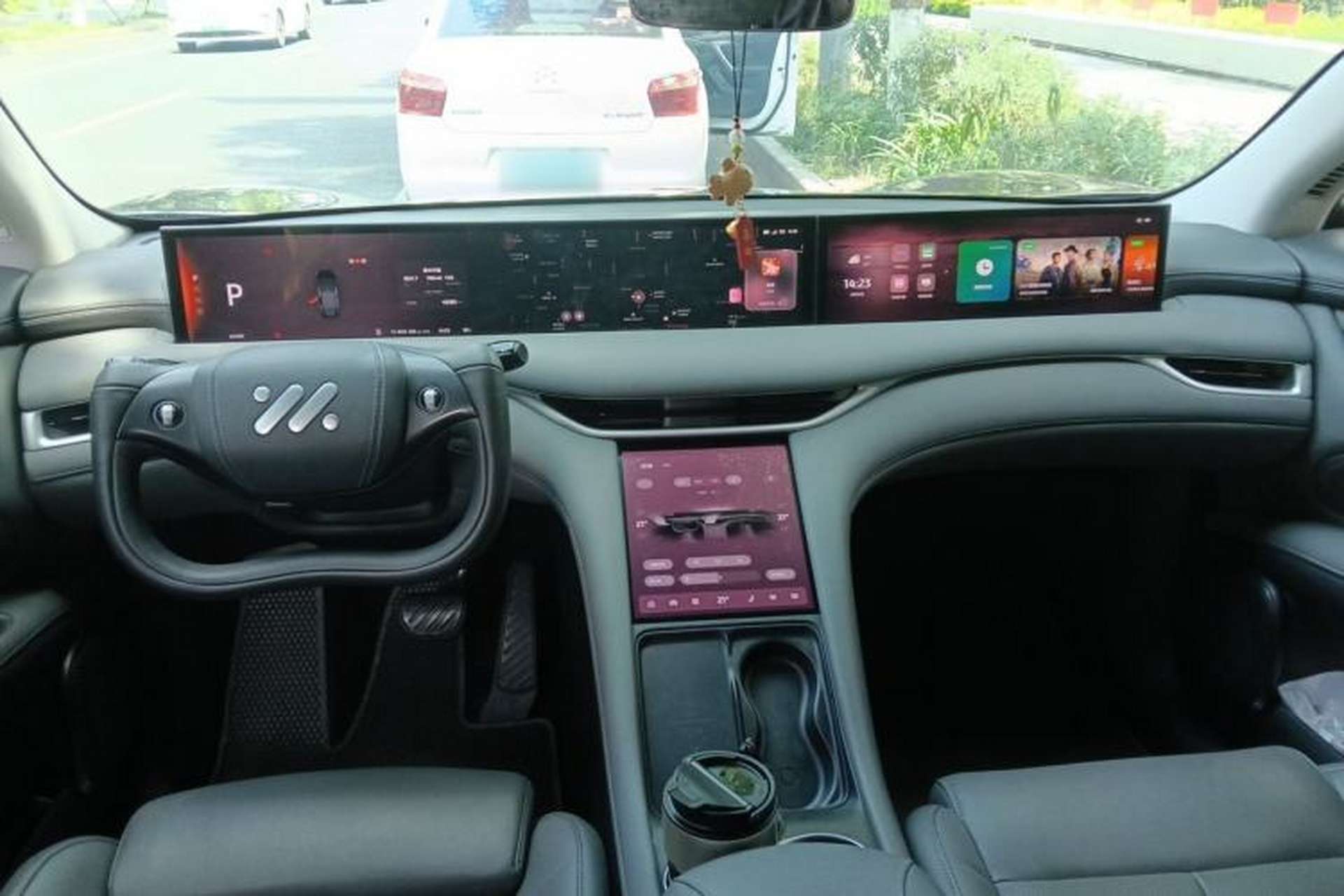 Used IM LS6 2023 Max Extended-Range Version Center Console