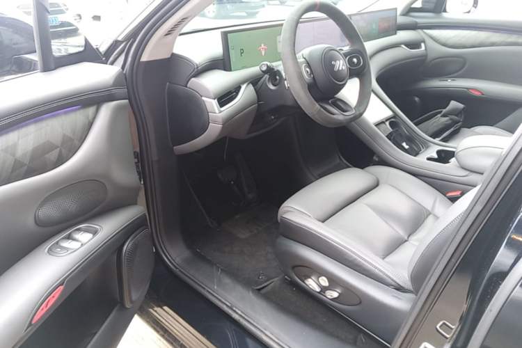 Used IM LS6 2023 Max Extended-Range Version Driver Seat