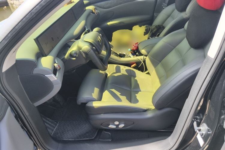 Used IM LS6 2023 Max Standard Edition Driver Seat