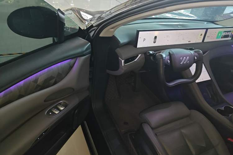 Used IM LS6 2023 Max Extended-Range Version Driver Seat