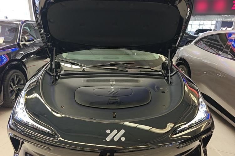 Used IM LS6 2023 Max Enhanced Performance Edition Engine Bay