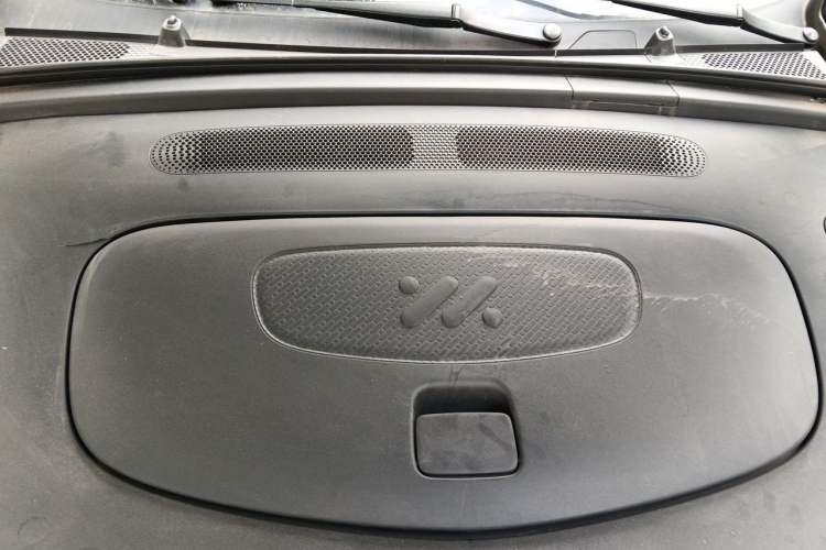 Used IM LS6 2023 Max Extended-Range Version Engine Bay