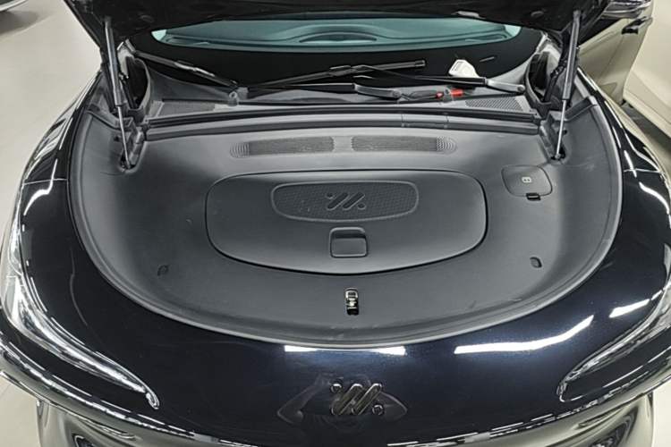 Used IM LS6 2023 Max Standard Edition Engine Bay
