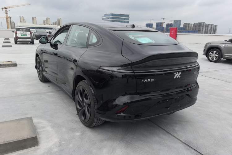 Used IM LS6 2023 Max Standard Edition Exterior 2