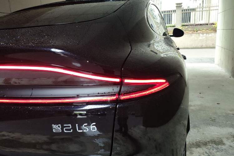 Used IM LS6 2023 Max Standard Edition Exterior 3