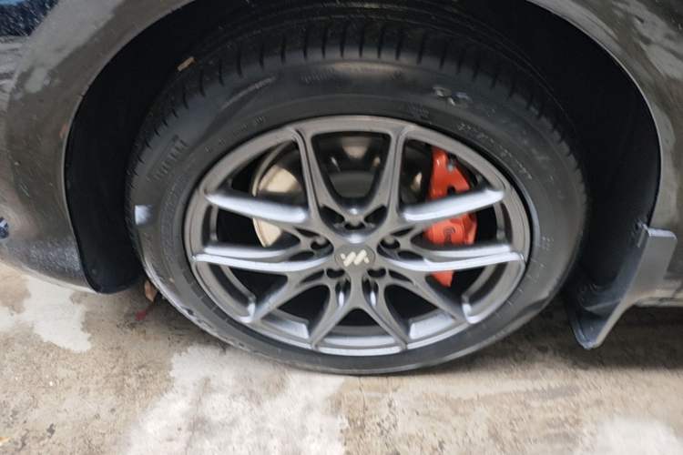 Used IM LS6 2023 Max Standard Edition Exterior 4