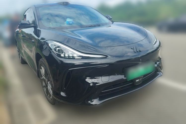 Used IM LS6 2023 Max Standard Edition Front Right 45 Deg