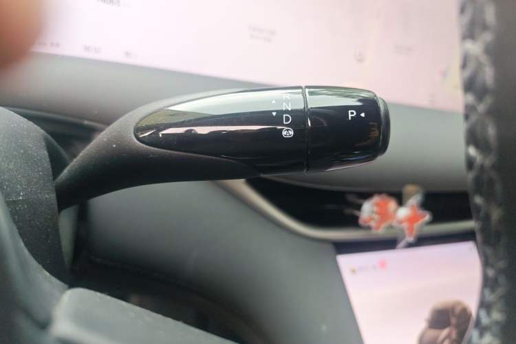 Used IM LS6 2023 Max Standard Edition Gear Lever