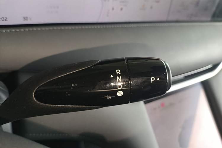 Used IM LS6 2023 Max Standard Edition Gear Lever