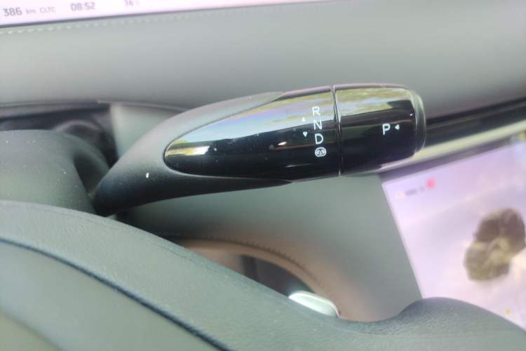 Used IM LS6 2023 Max Standard Edition Gear Lever