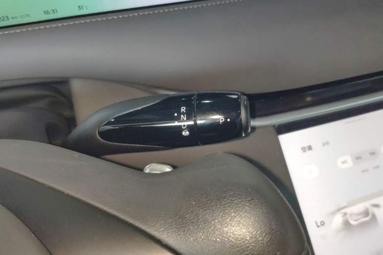 Used IM LS6 2023 Max Long-Range Version Gear Lever