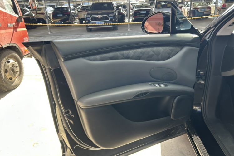 Used IM LS6 2023 Max Standard Edition Interior 7