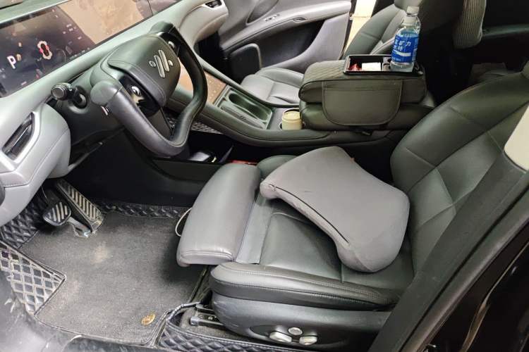 Used IM LS6 2023 Max Long-Range Version Left Front Seat