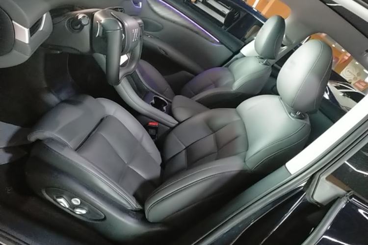 Used IM LS6 2023 Max Enhanced Performance Edition Left Front Seat