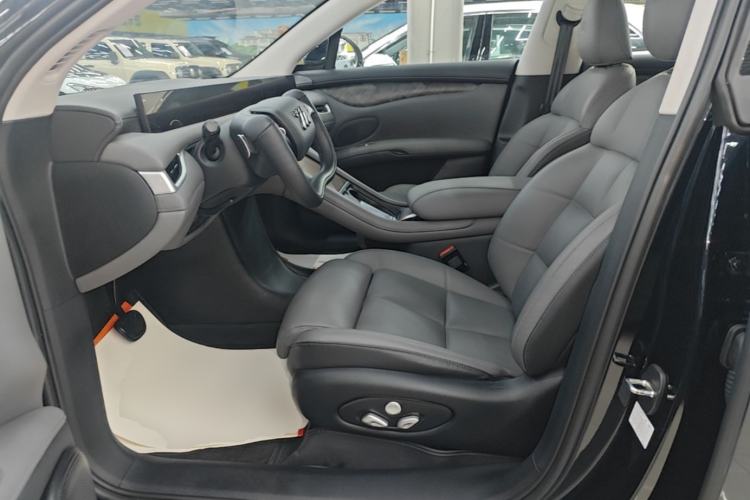 Used IM LS6 2023 Max Standard Edition Left Front Seat