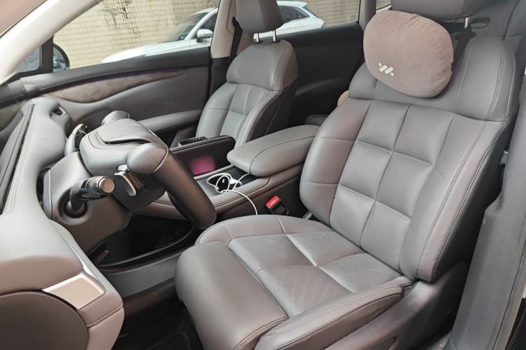 Used IM LS6 2023 Max Standard Edition Left Front Seat