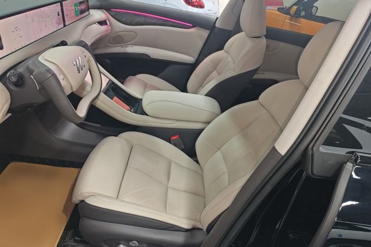 Used IM LS6 2023 Max Standard Edition Left Front Seat