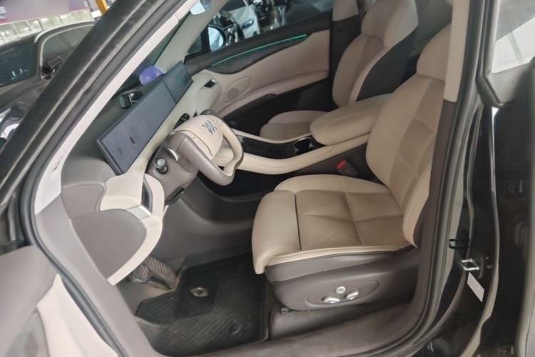Used IM LS6 2023 Max Standard Edition Left Front Seat