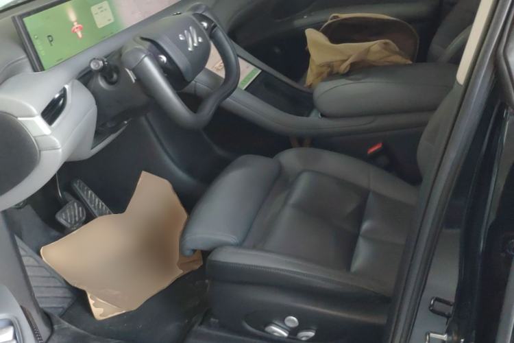 Used IM LS6 2023 Max Long-Range Version Left Front Seat