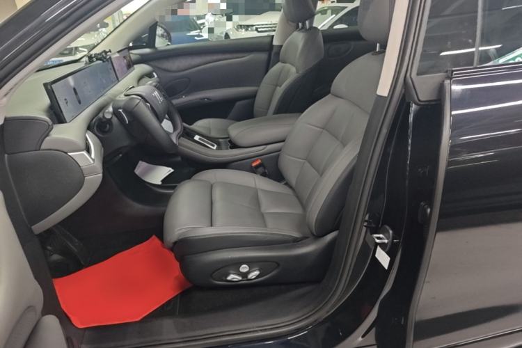 Used IM LS6 2023 Max Standard Edition Left Front Seat