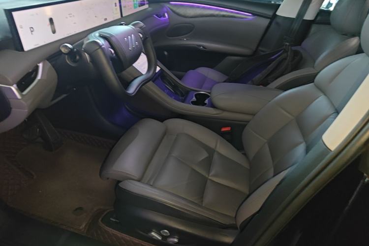 Used IM LS6 2023 Max Extended-Range Version Left Front Seat