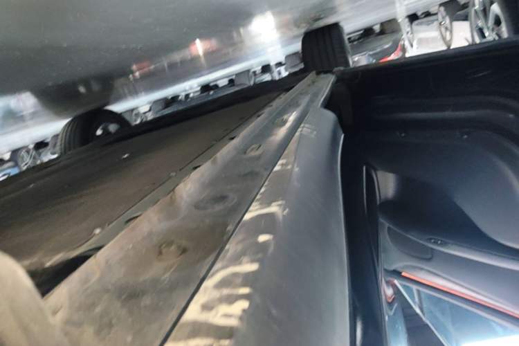 Used IM LS6 2023 Max Standard Edition Left Side Sill
