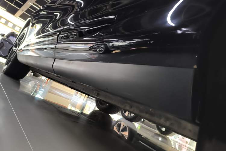 Used IM LS6 2023 Max Long-Range Version Left Side Sill