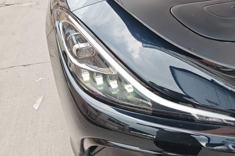 Used IM LS6 2023 Max Standard Edition Right Front Headlight