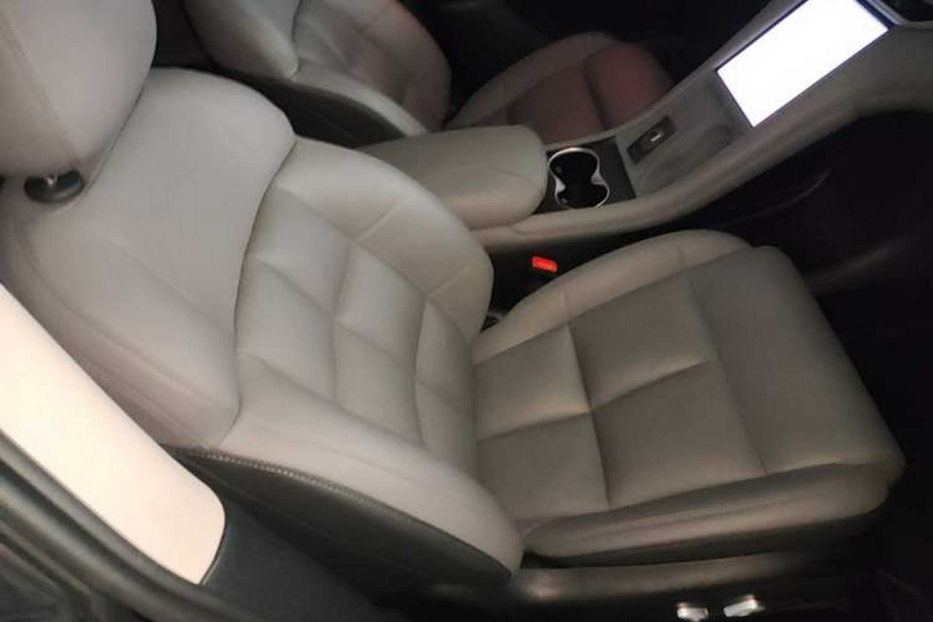 Used IM LS6 2023 Max Standard Edition Right Front Seat