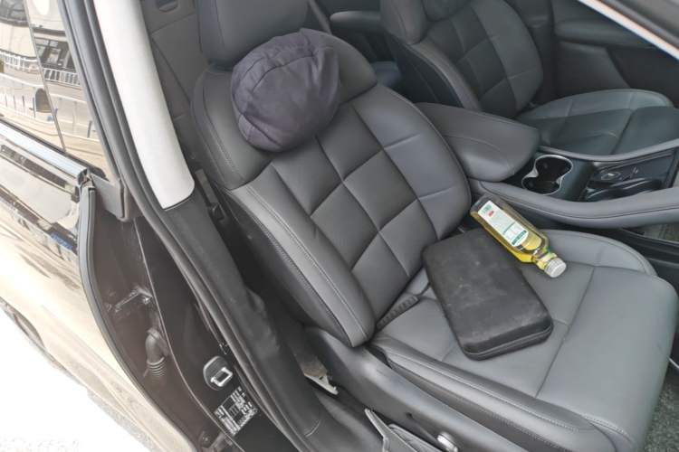 Used IM LS6 2023 Max Standard Edition Right Front Seat