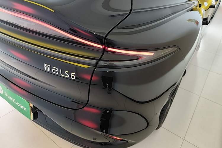 Used IM LS6 2023 Max Standard Edition Right Rear Taillight