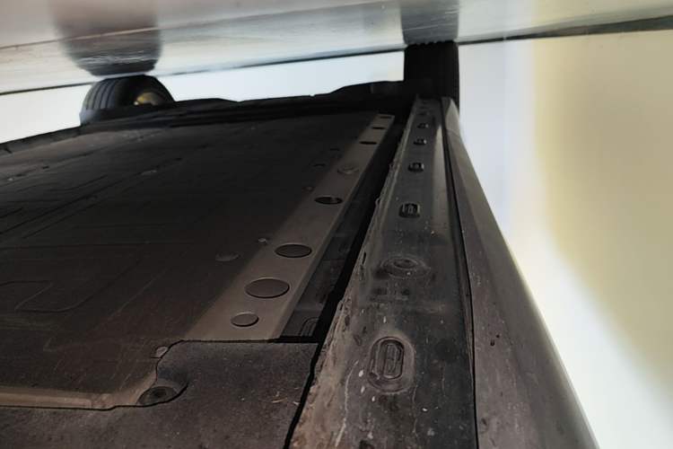 Used IM LS6 2023 Max Standard Edition Right Side Sill