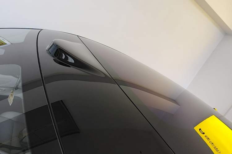 Used IM LS6 2023 Max Standard Edition Roof