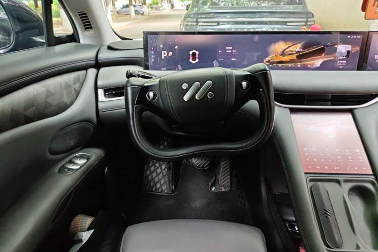 Used IM LS6 2023 Max Long-Range Version Steering Wheel