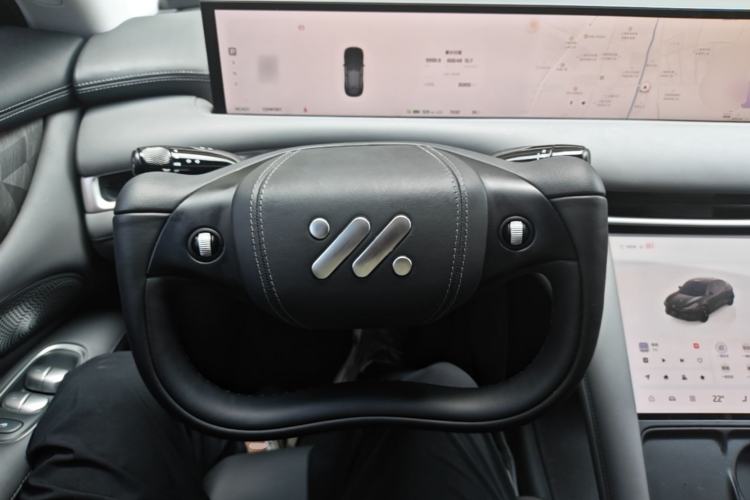 Used IM LS6 2023 Max Standard Edition Steering Wheel