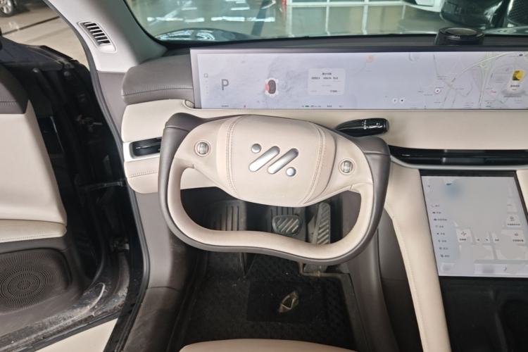 Used IM LS6 2023 Max Standard Edition Steering Wheel