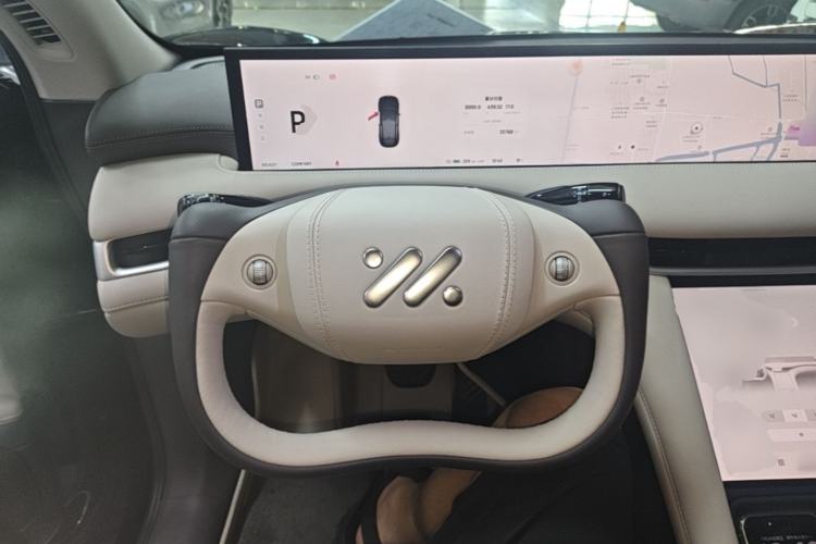Used IM LS6 2023 Max Standard Edition Steering Wheel