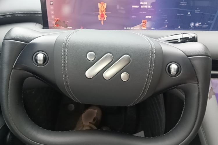 Used IM LS6 2023 Max Long-Range Version Steering Wheel