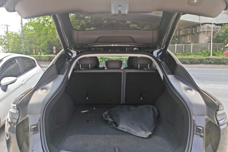 Used IM LS6 2023 Max Standard Edition Trunk