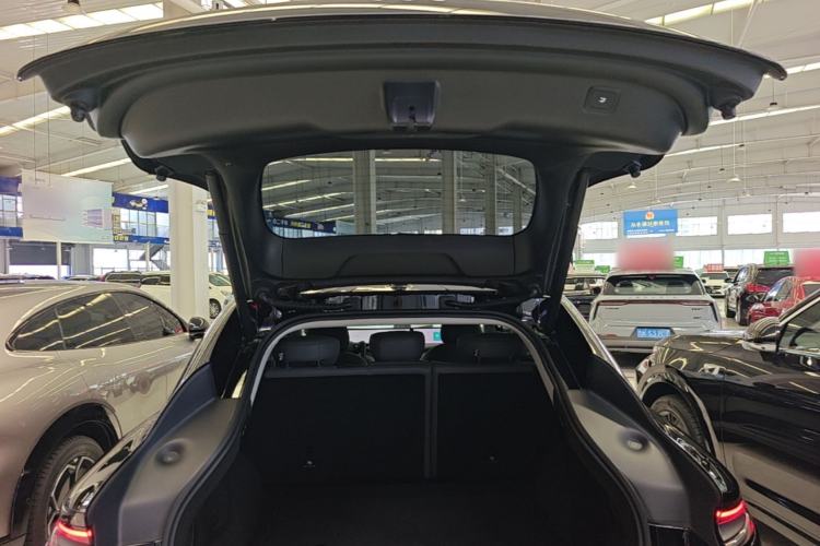 Used IM LS6 2023 Max Enhanced Performance Edition Trunk