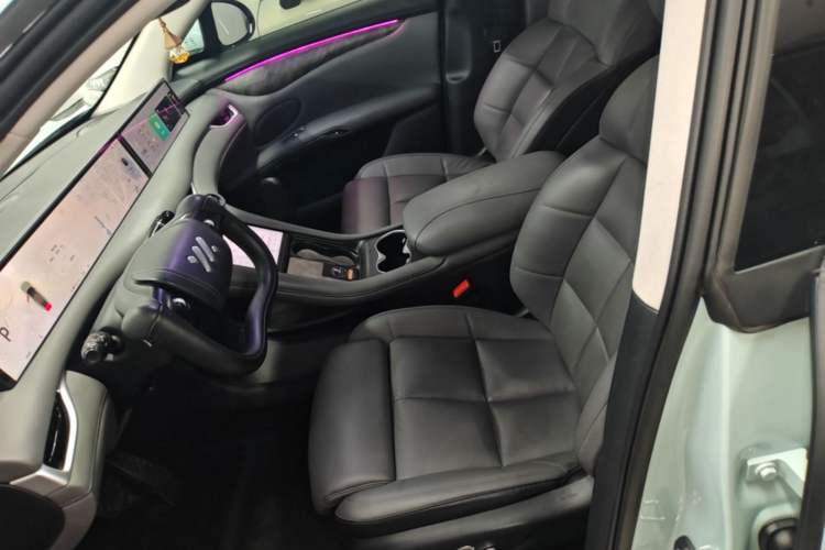 Used IM LS6 2023 Max Enhanced Performance Edition Left Front Seat