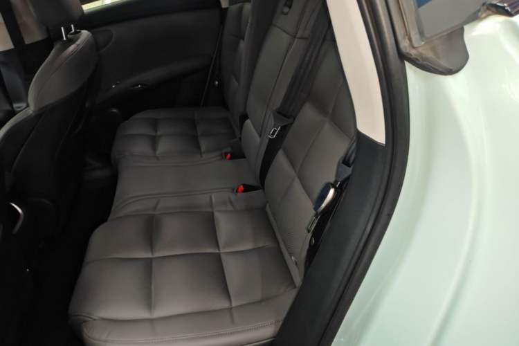Used IM LS6 2023 Max Enhanced Performance Edition Left Rear Seat