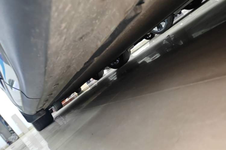 Used IM LS6 2023 Max Enhanced Performance Edition Left Side Sill