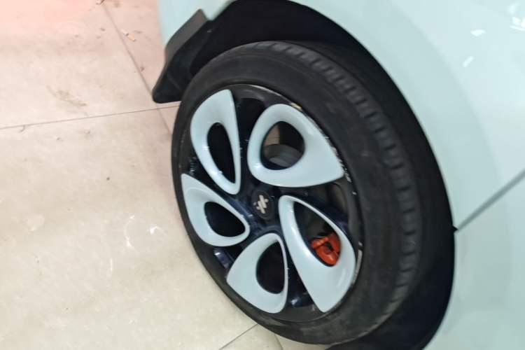 Used IM LS6 2023 Max Enhanced Performance Edition Right Rear Wheel Hub