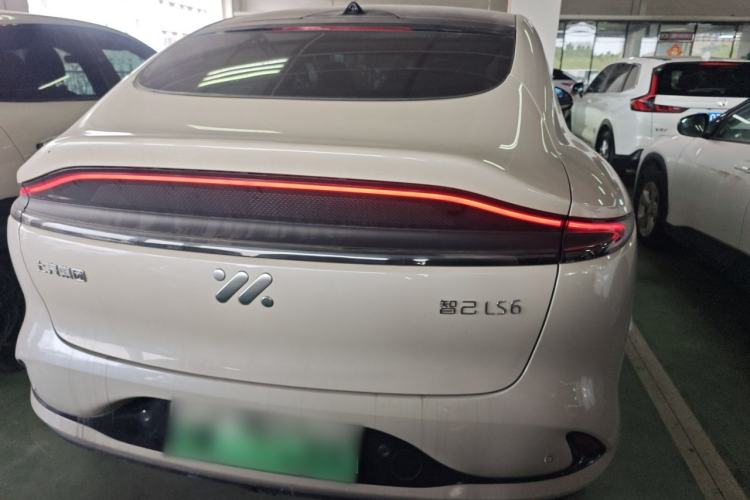 Used IM LS6 2023 Max Standard Edition Exterior 4