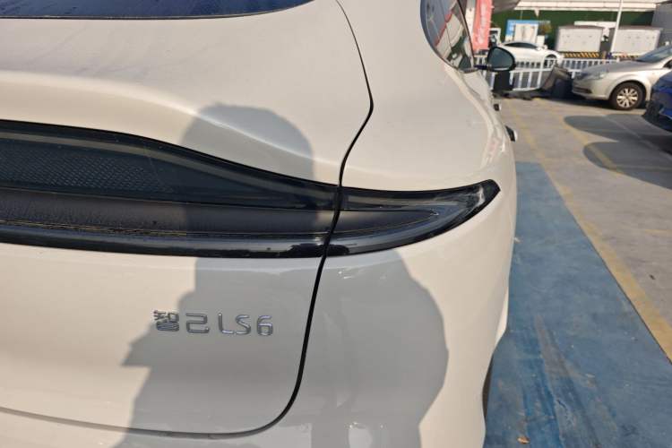 Used IM LS6 2023 Max Long-Range Version Exterior 6