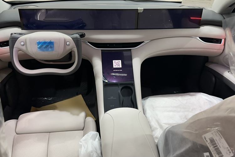 Used IM LS6 2023 Max Enhanced Performance Edition Interior 3