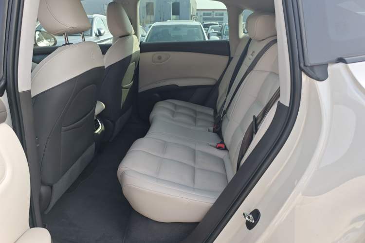 Used IM LS6 2023 Max Long-Range Version Interior 4