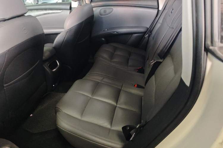 Used IM LS6 2023 Max Standard Edition Interior 4
