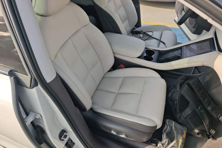 Used IM LS6 2023 Max Long-Range Version Right Front Seat